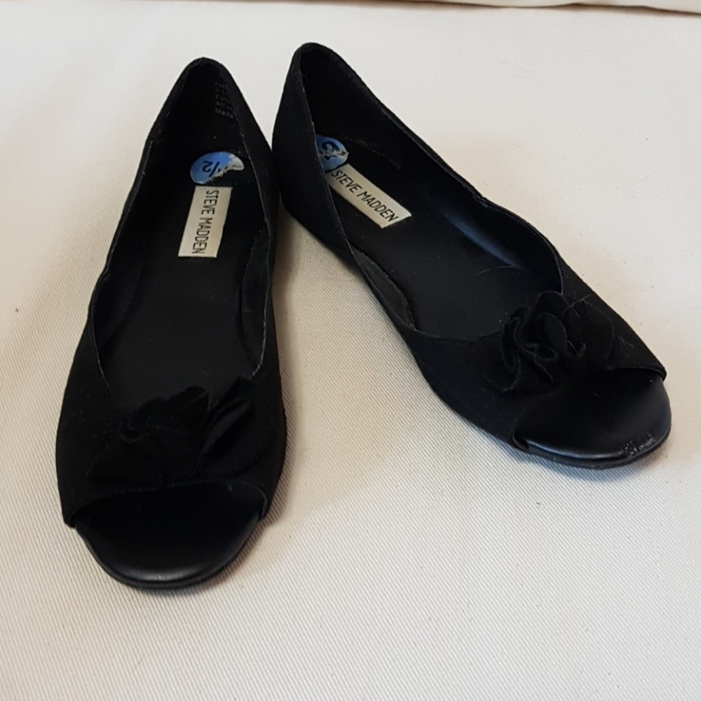 Steve Madden peep-toe flats